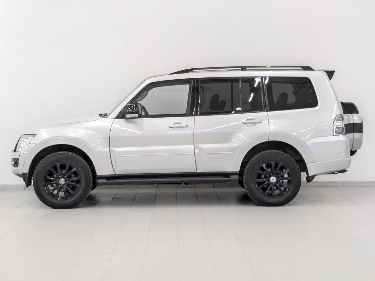 Mitsubishi Pajero с пробегом — 2019 год. Фото: #7