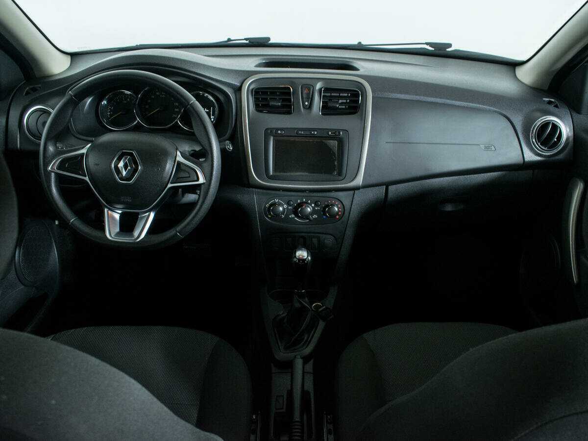 Renault Logan с пробегом — 2019 год. Фото: #11