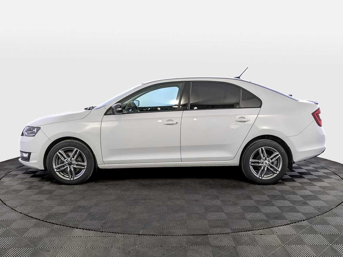Skoda Rapid с пробегом — 2019 год. Фото: #7