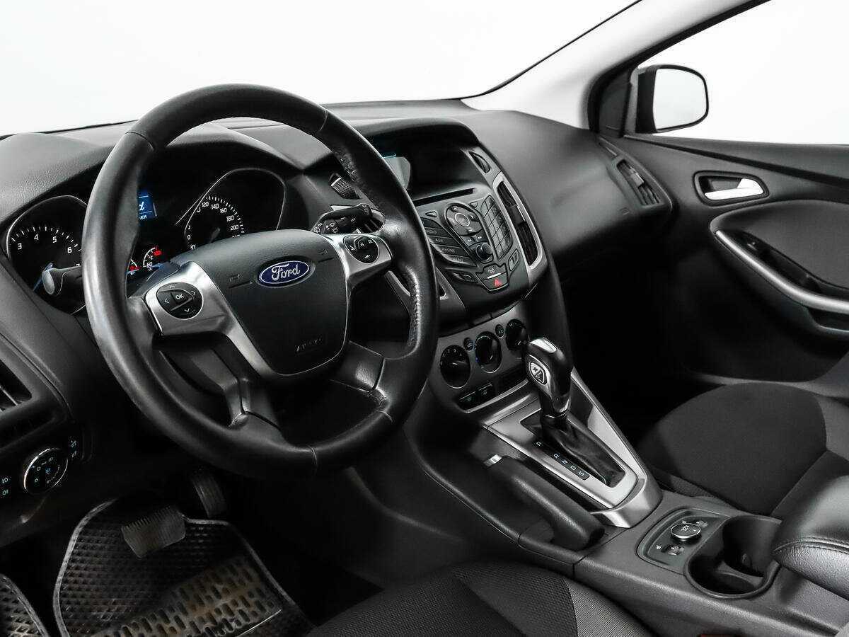 Ford Focus с пробегом — 2014 год. Фото: #7