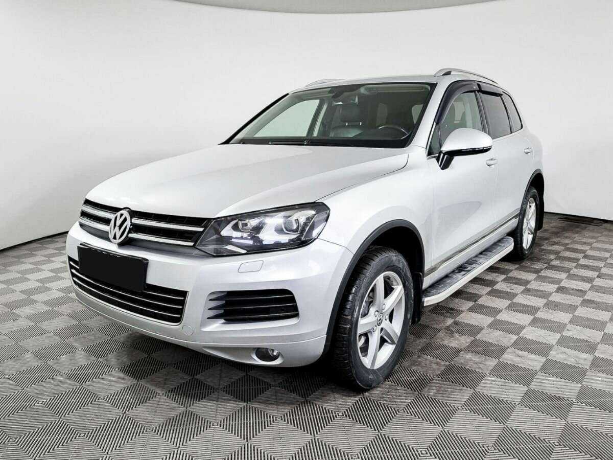 Volkswagen Touareg с пробегом — 2012 год. Фото: #0