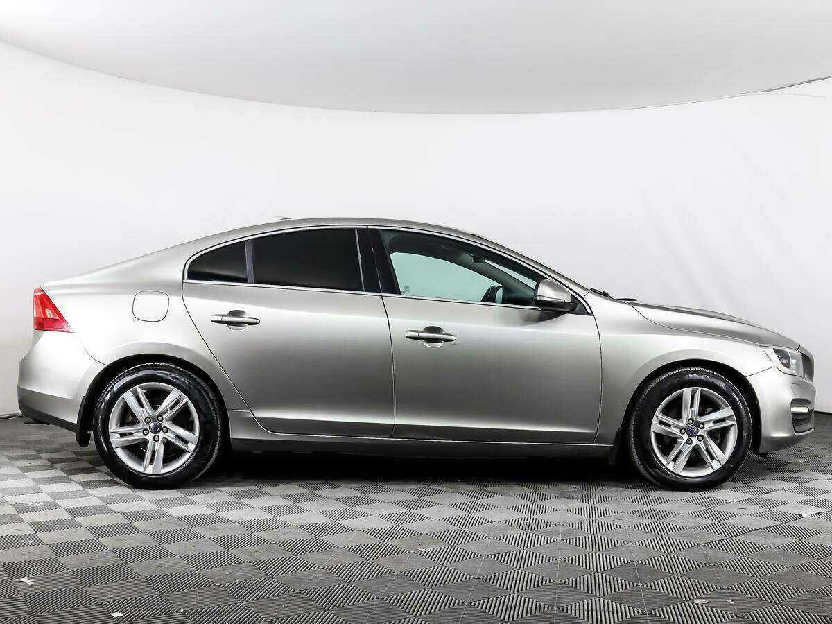 Volvo S60 с пробегом — 2014 год. Фото: #3