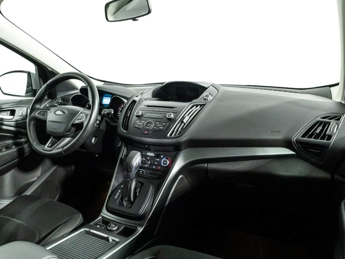 Ford Kuga с пробегом — 2019 год. Фото: #8