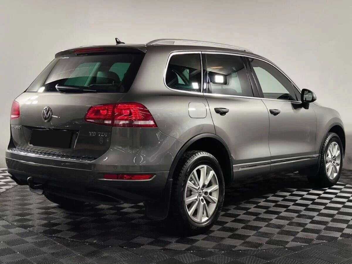 Volkswagen Touareg с пробегом — 2014 год. Фото: #3