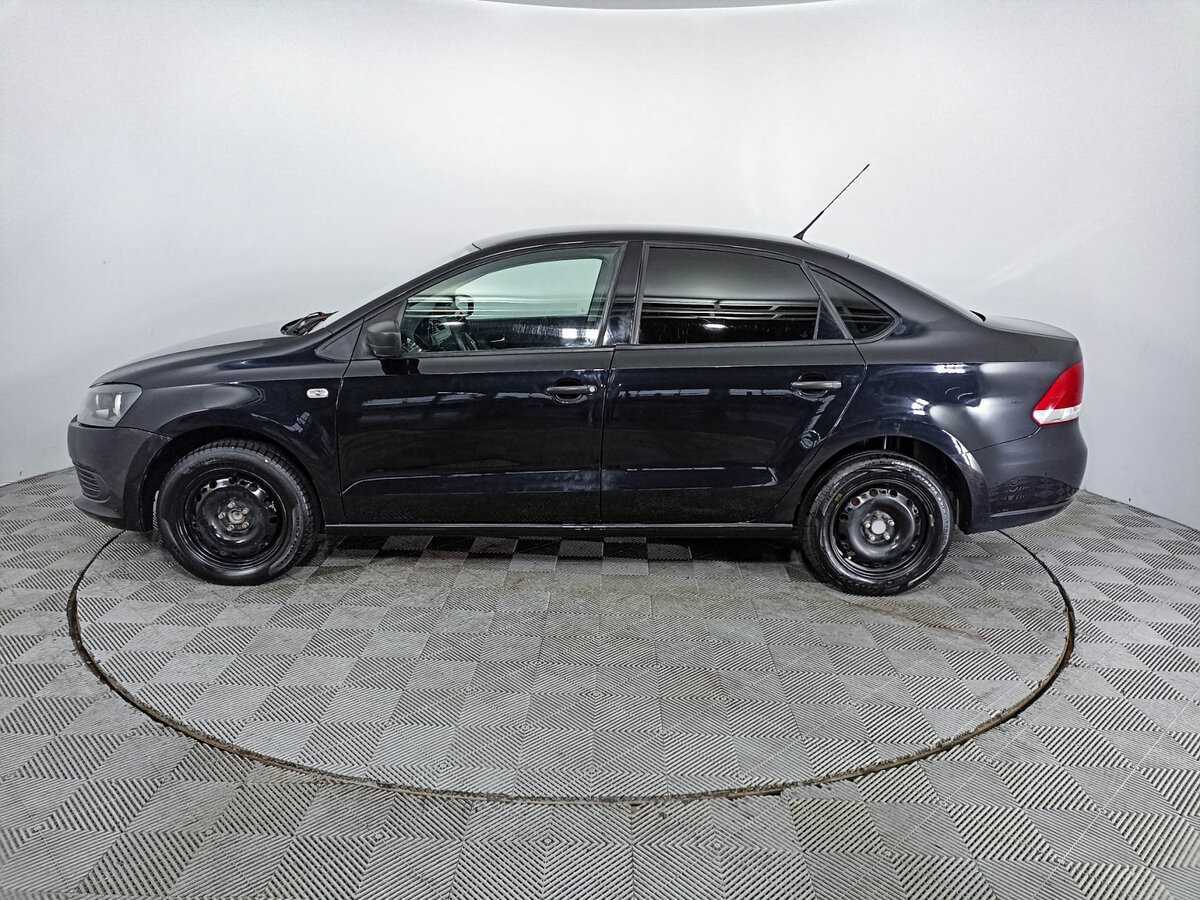 Volkswagen Polo с пробегом — 2012 год. Фото: #7