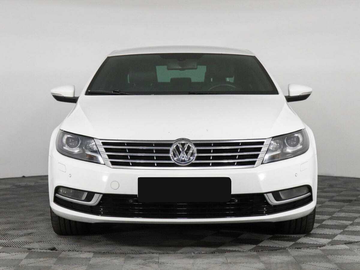 Volkswagen Passat CC с пробегом — 2013 год. Фото: #1