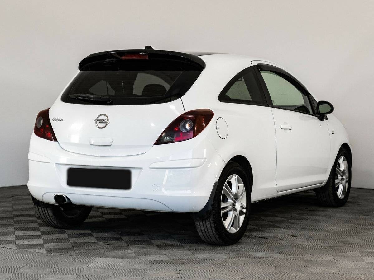 Opel Corsa с пробегом — 2013 год. Фото: #3