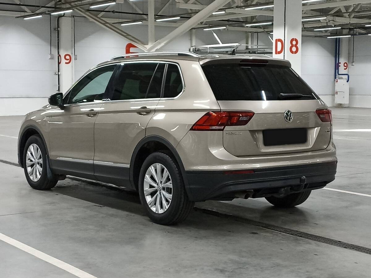 Volkswagen Tiguan с пробегом — 2017 год. Фото: #6