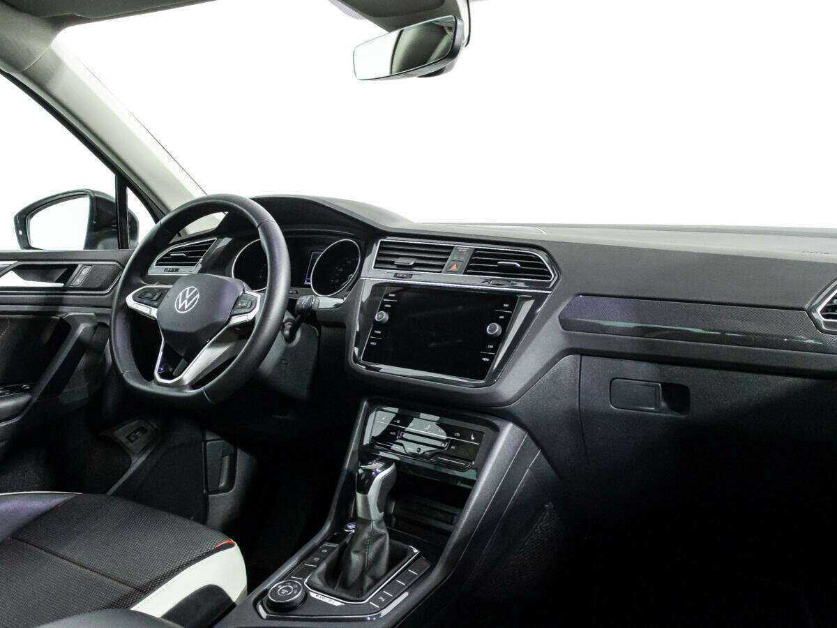 Volkswagen Tiguan с пробегом — 2022 год. Фото: #8