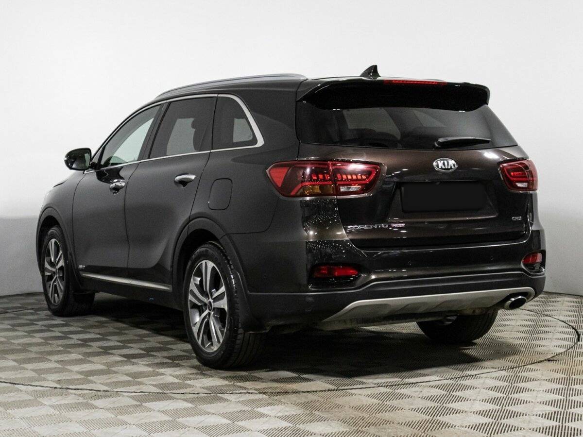 Kia Sorento с пробегом — 2018 год. Фото: #6