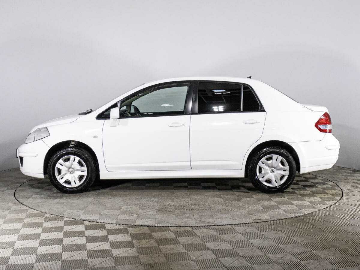 Nissan Tiida с пробегом — 2013 год. Фото: #7