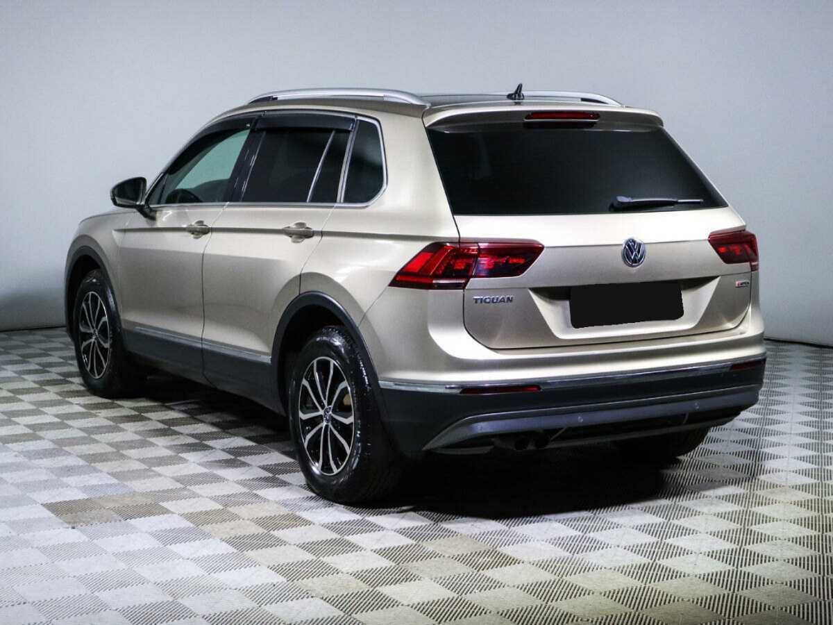 Volkswagen Tiguan с пробегом — 2018 год. Фото: #6