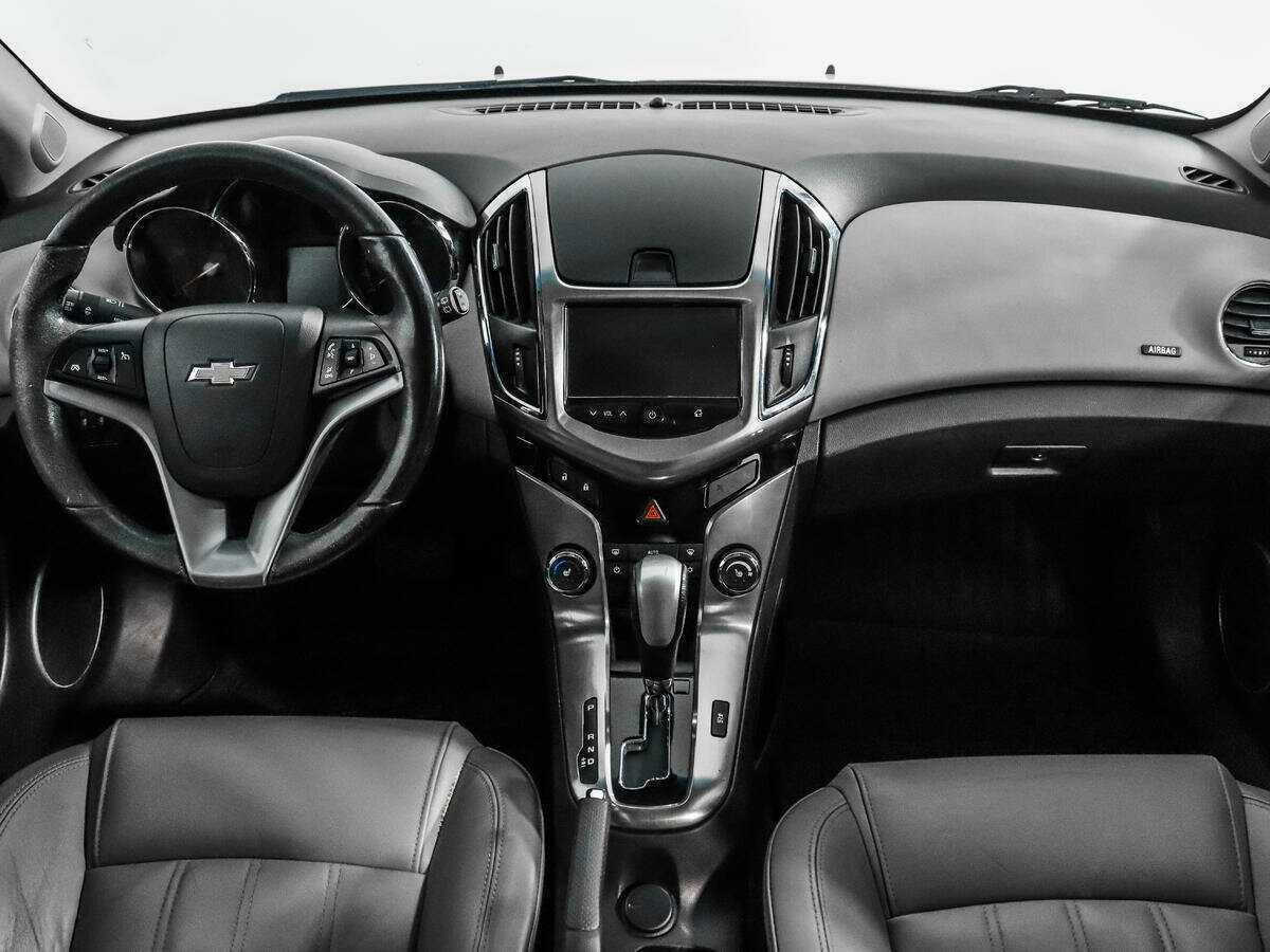 Chevrolet Cruze с пробегом — 2013 год. Фото: #10
