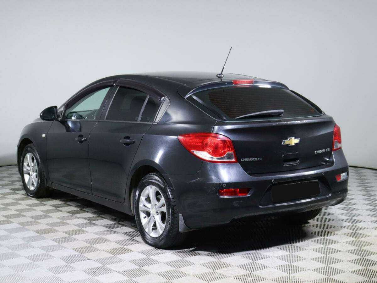 Chevrolet Cruze с пробегом — 2012 год. Фото: #5