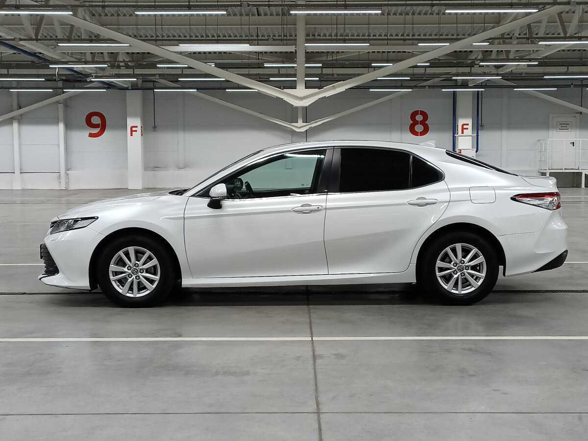 Toyota Camry с пробегом — 2019 год. Фото: #7