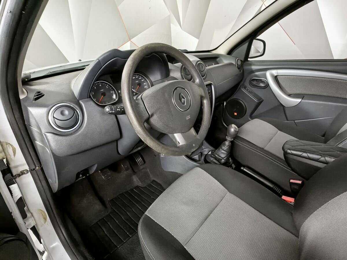 Renault Duster с пробегом — 2012 год. Фото: #13