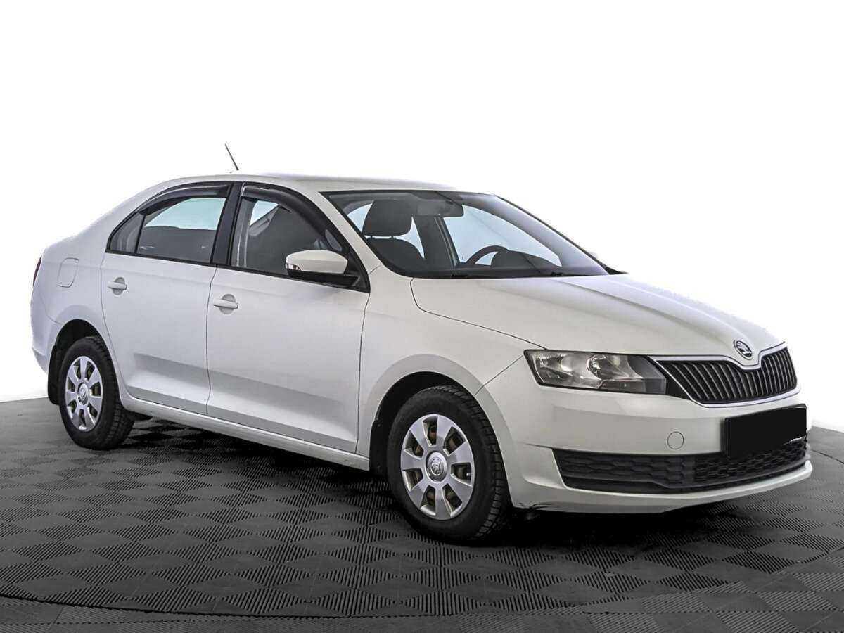 Skoda Rapid с пробегом — 2017 год. Фото: #2