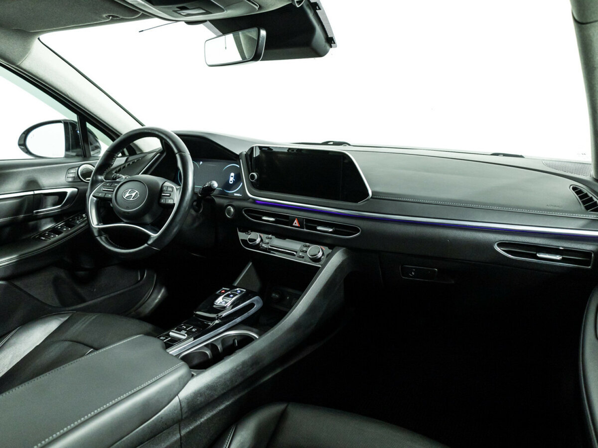 Hyundai Sonata с пробегом — 2021 год. Фото: #8