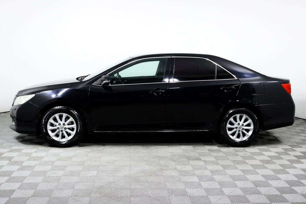 Toyota Camry с пробегом — 2012 год. Фото: #7