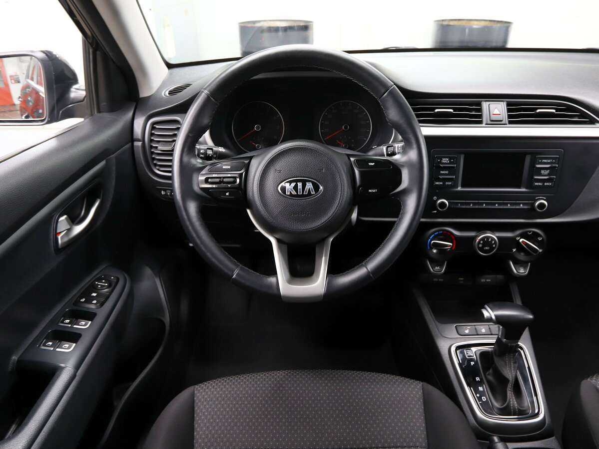 Kia Rio с пробегом — 2020 год. Фото: #11