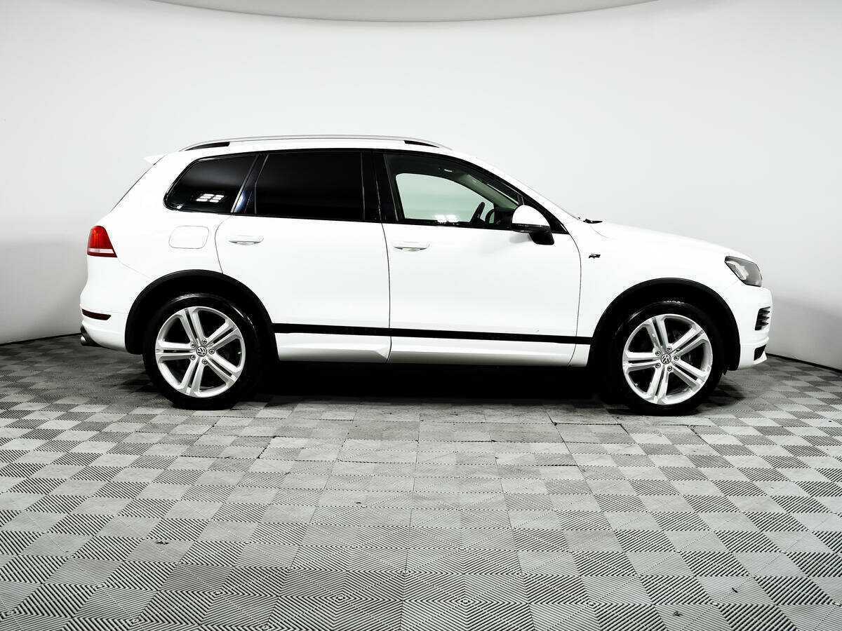 Volkswagen Touareg с пробегом — 2012 год. Фото: #3