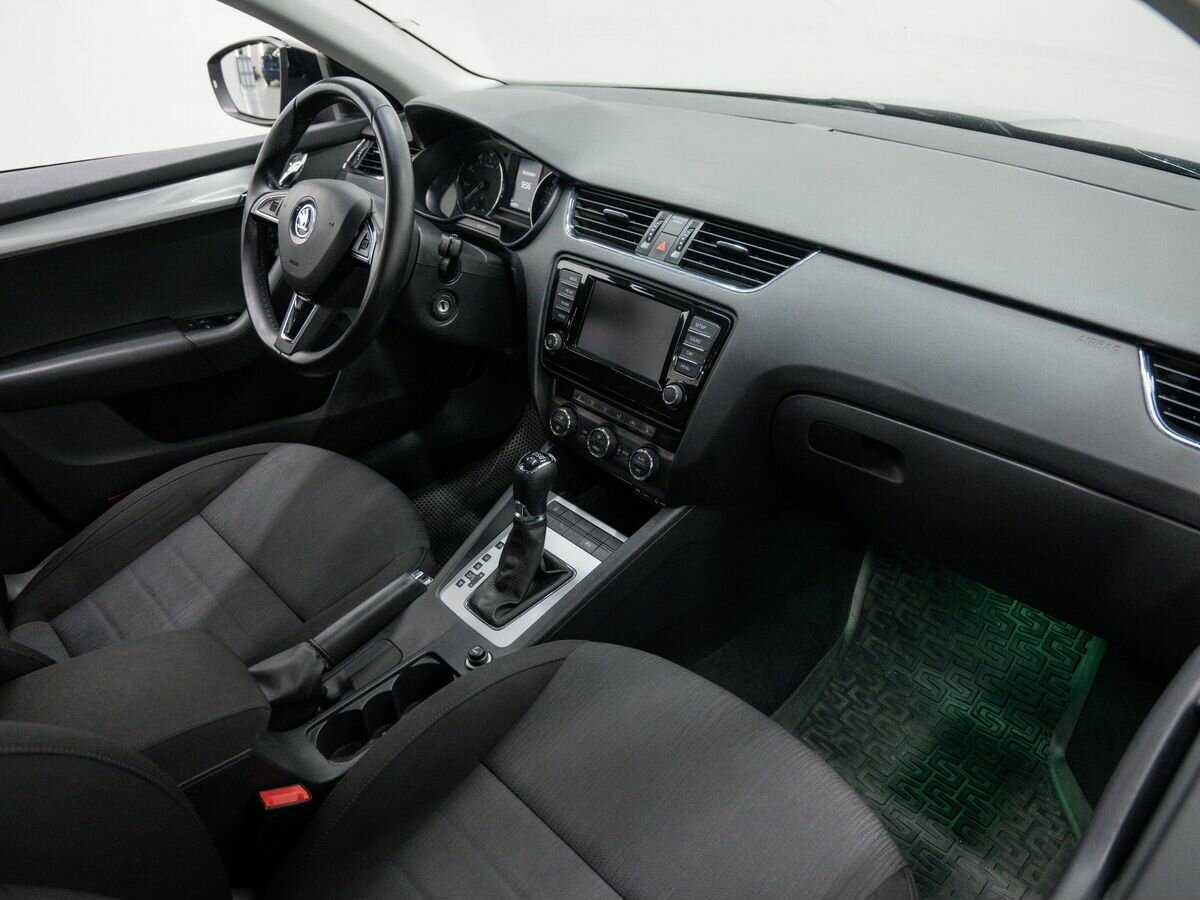 Skoda Octavia с пробегом — 2016 год. Фото: #6