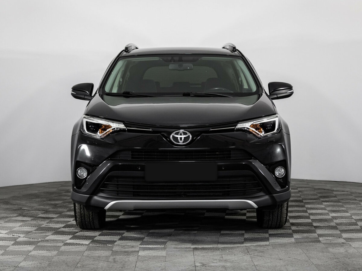 Toyota RAV4 с пробегом — 2016 год. Фото: #1