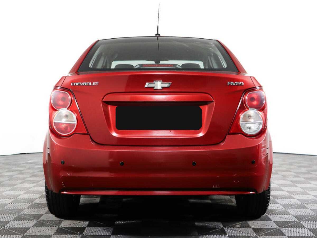 Chevrolet Aveo с пробегом — 2012 год. Фото: #4