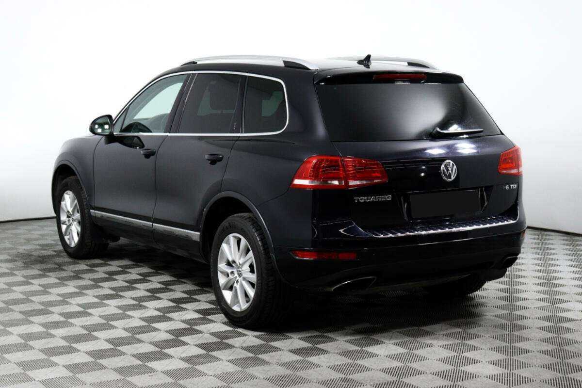 Volkswagen Touareg с пробегом — 2012 год. Фото: #5