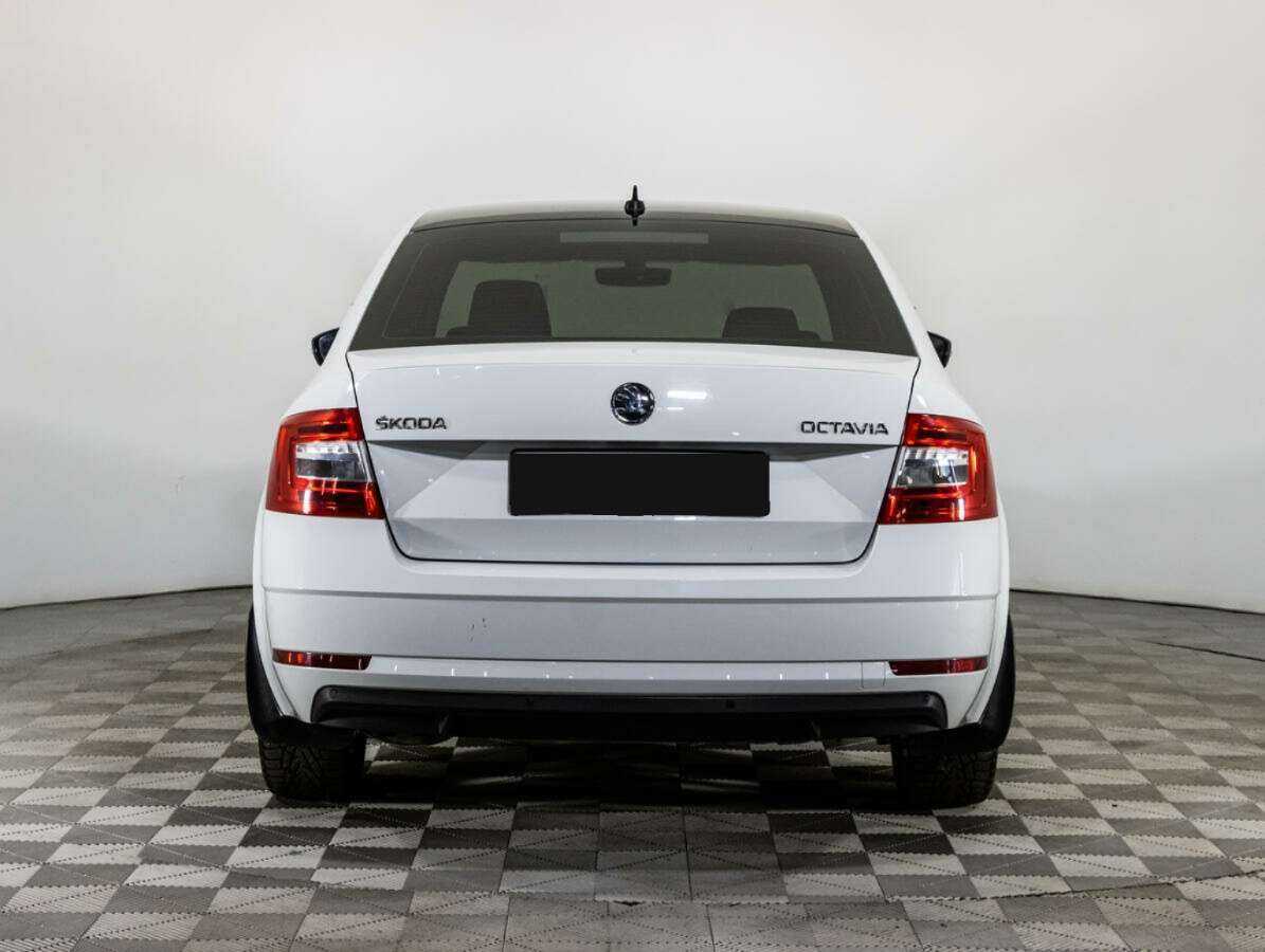 Skoda Octavia с пробегом — 2018 год. Фото: #4