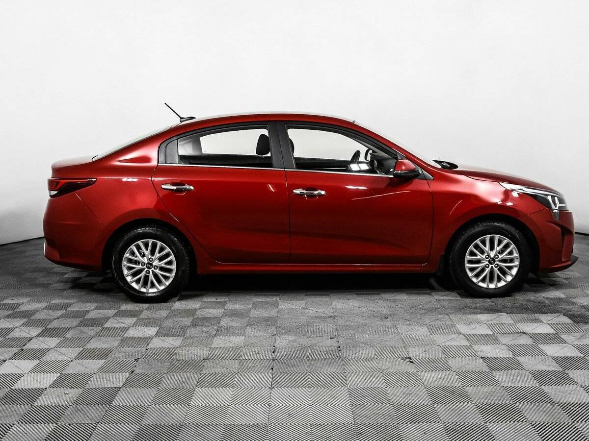 Kia Rio с пробегом — 2020 год. Фото: #3
