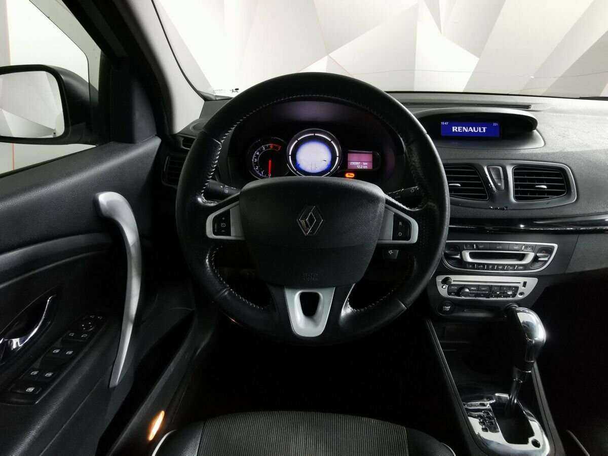 Renault Fluence с пробегом — 2012 год. Фото: #14