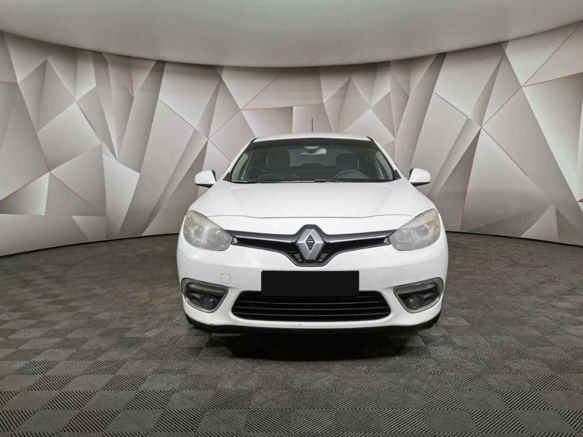 Renault Fluence с пробегом — 2012 год. Фото: #6