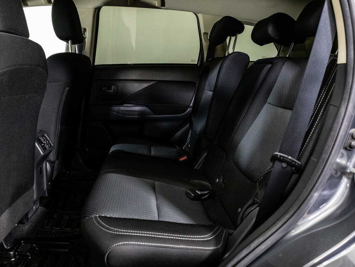 Mitsubishi Outlander с пробегом — 2019 год. Фото: #7