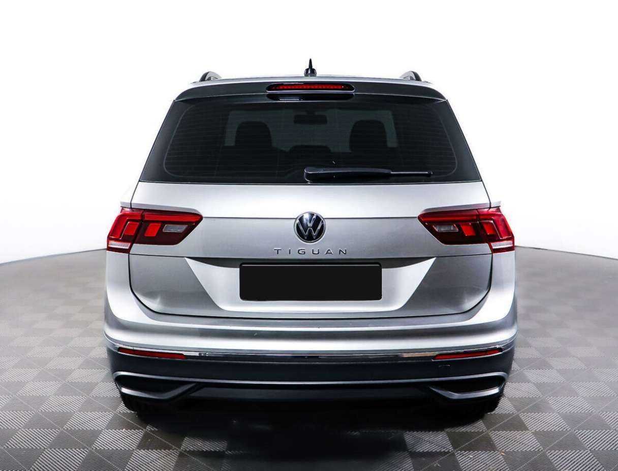 Volkswagen Tiguan с пробегом — 2020 год. Фото: #4