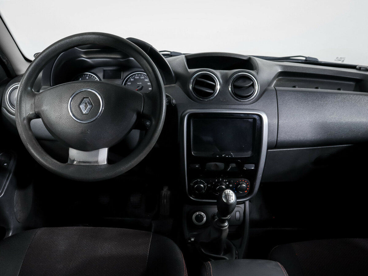 Renault Duster с пробегом — 2013 год. Фото: #6
