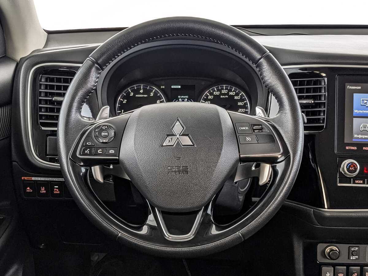 Mitsubishi Outlander с пробегом — 2021 год. Фото: #16