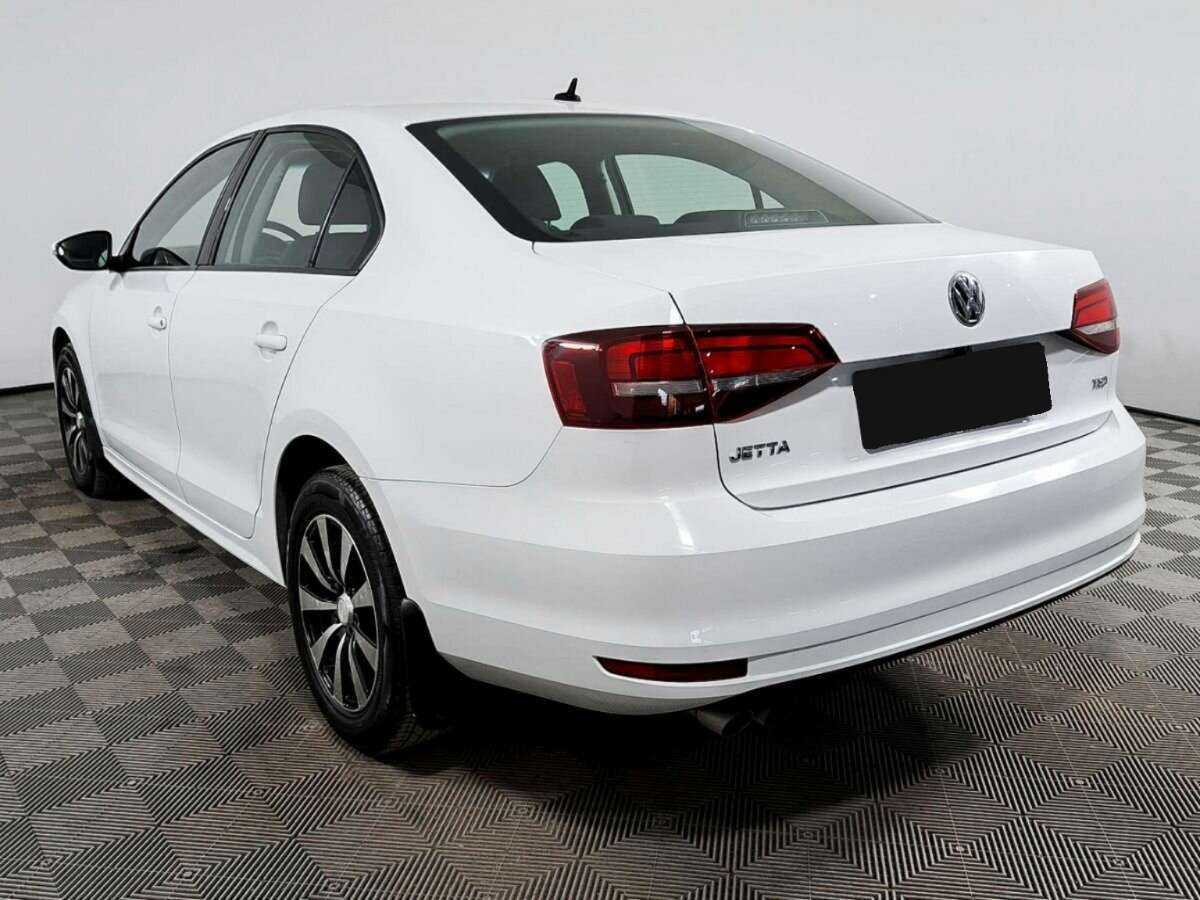 Volkswagen Jetta с пробегом — 2016 год. Фото: #5
