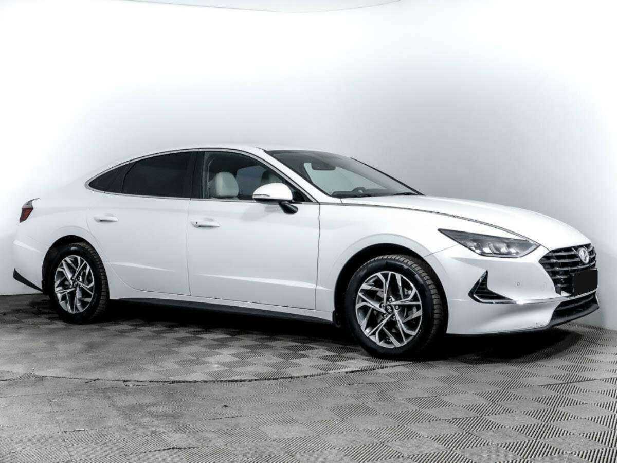 Hyundai Sonata с пробегом — 2020 год. Фото: #2