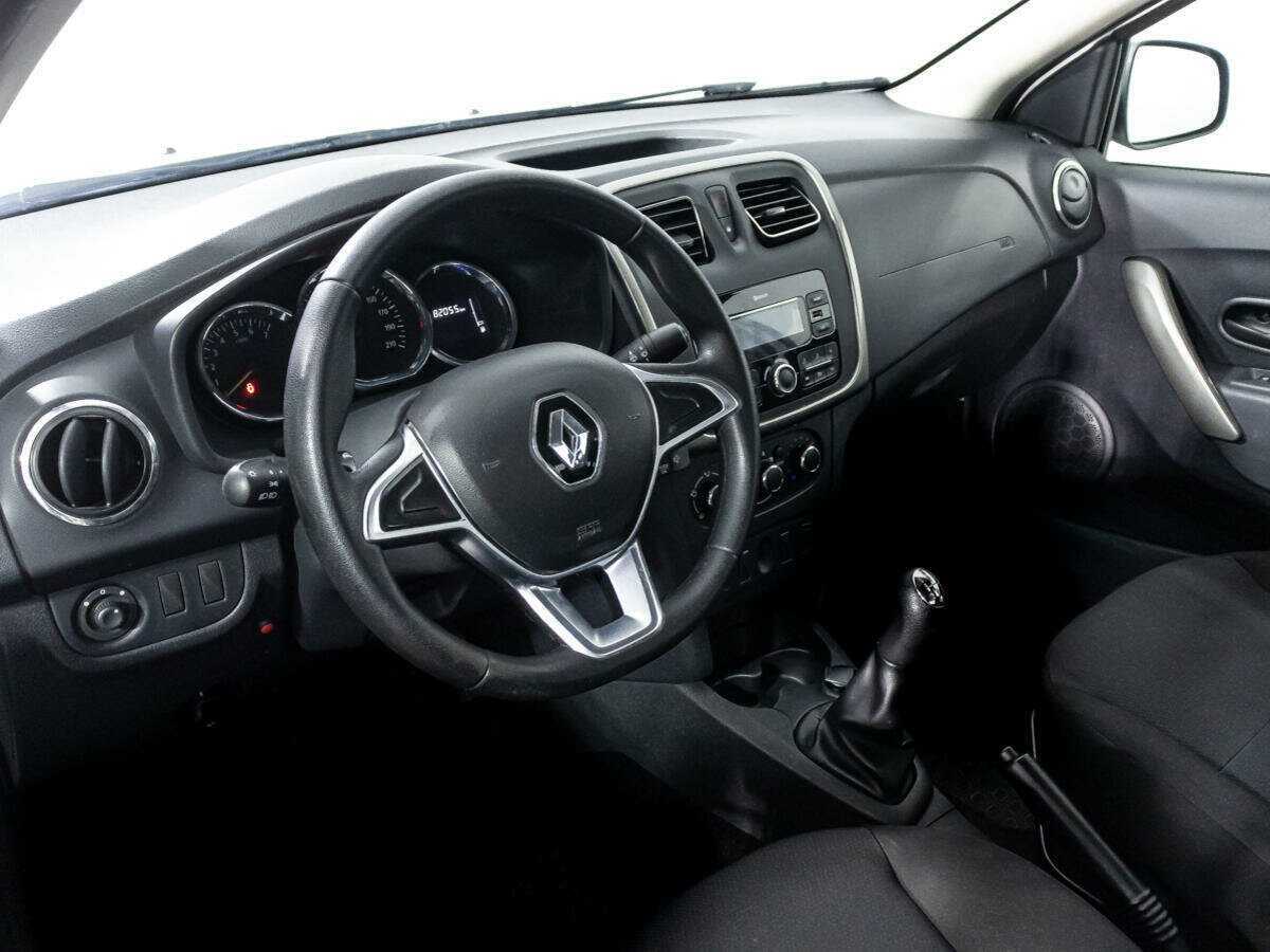 Renault Logan с пробегом — 2019 год. Фото: #10