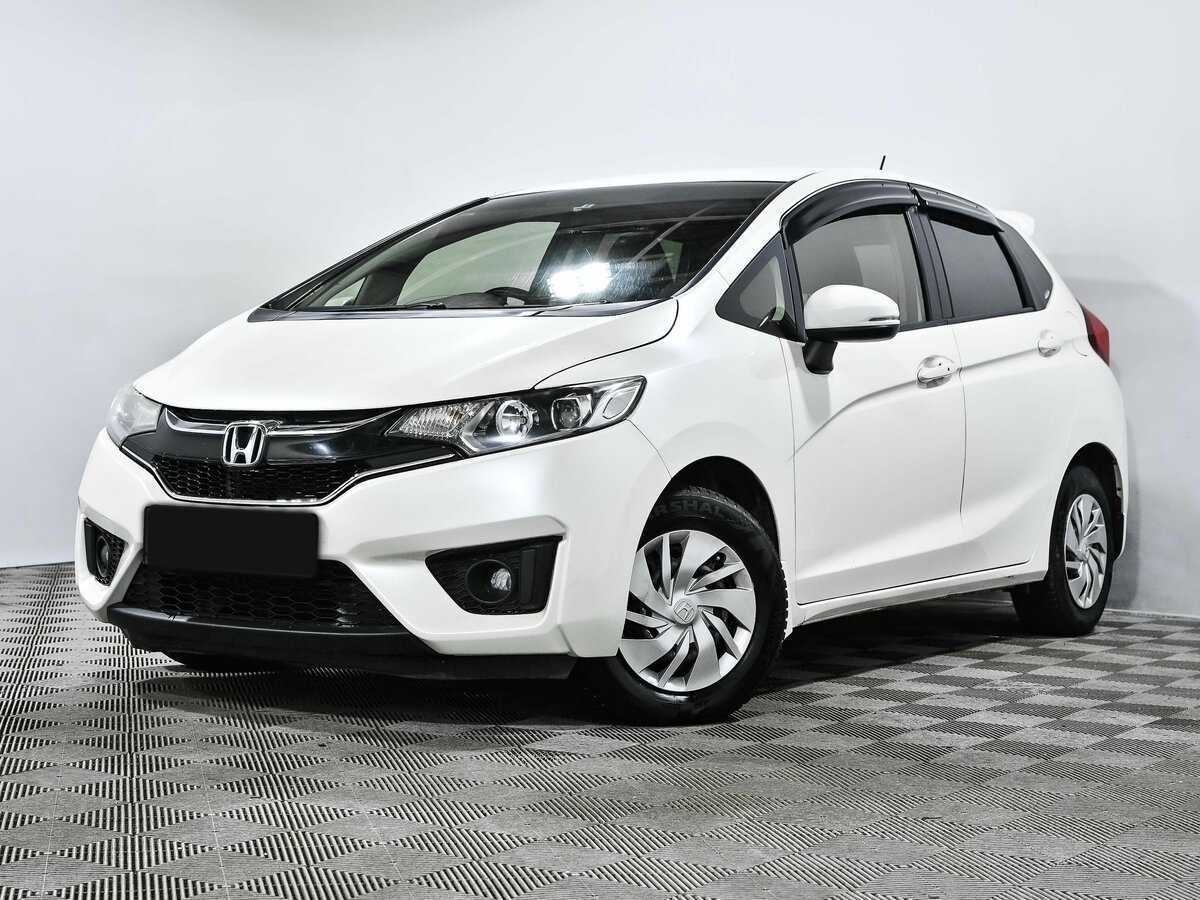 Honda Fit с пробегом — 2016 год. Фото: #0