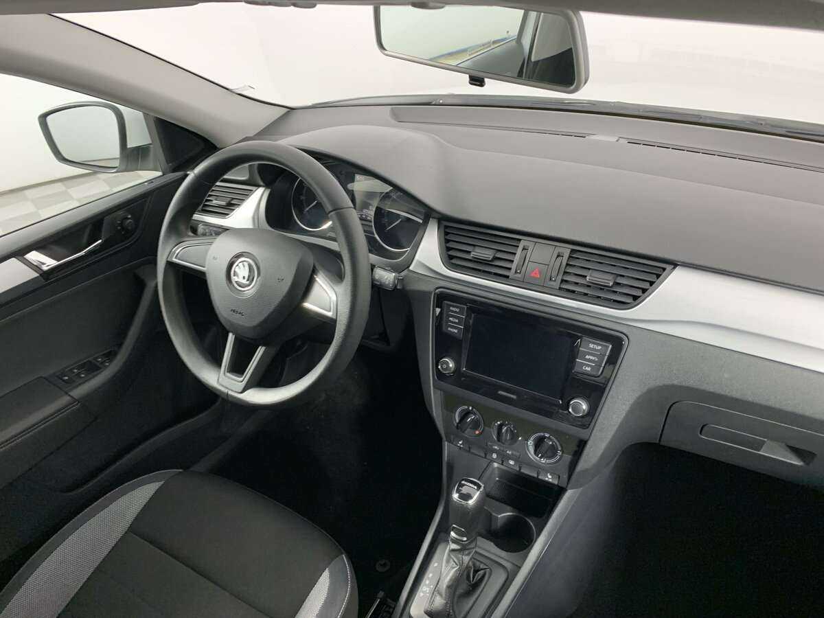 Skoda Rapid с пробегом — 2019 год. Фото: #8