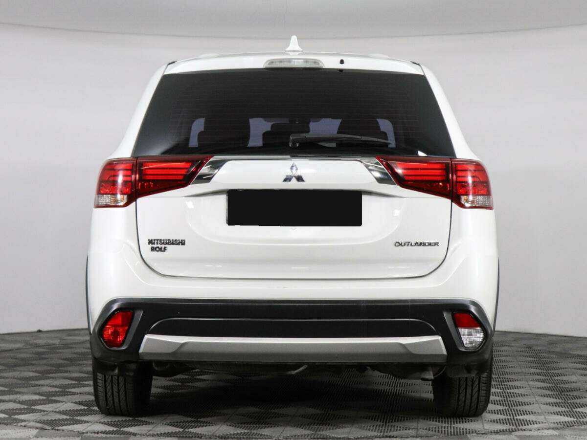 Mitsubishi Outlander с пробегом — 2017 год. Фото: #5