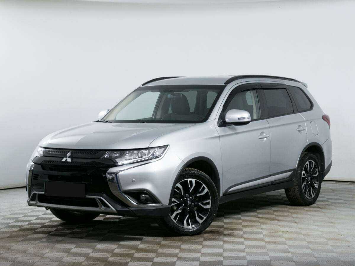Mitsubishi Outlander с пробегом — 2021 год. Посмотреть фото