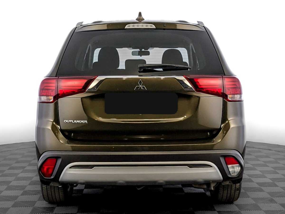Mitsubishi Outlander с пробегом — 2021 год. Фото: #5
