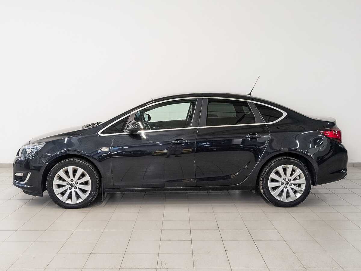 Opel Astra с пробегом — 2014 год. Фото: #7