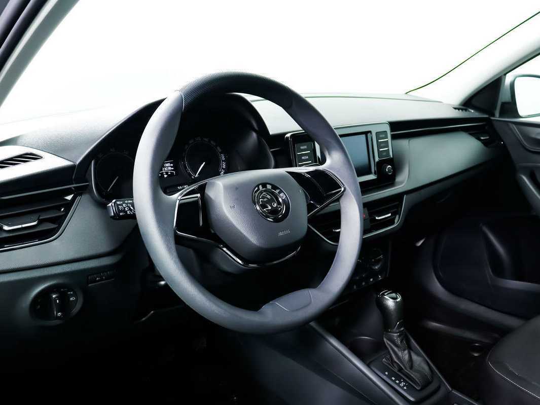 Skoda Rapid с пробегом — 2020 год. Фото: #12