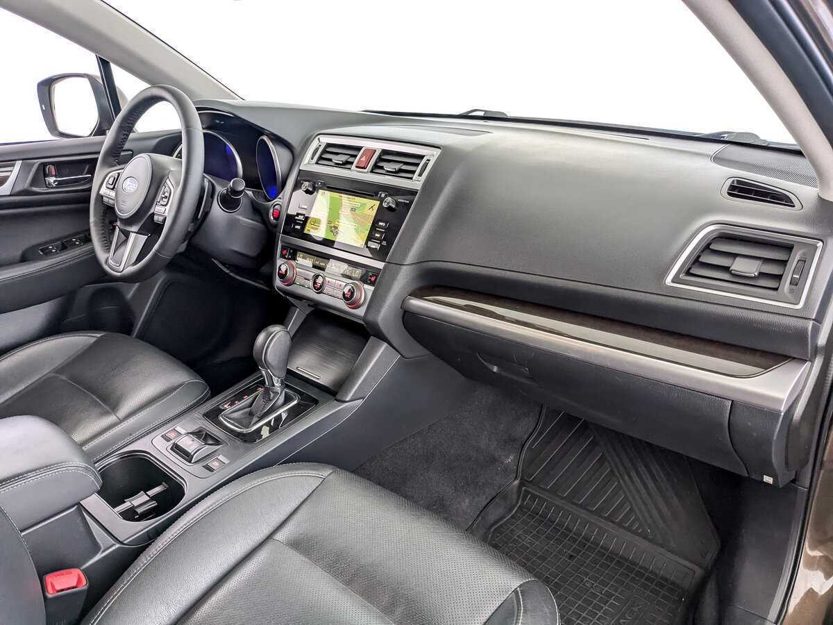 Subaru Outback с пробегом — 2017 год. Фото: #8