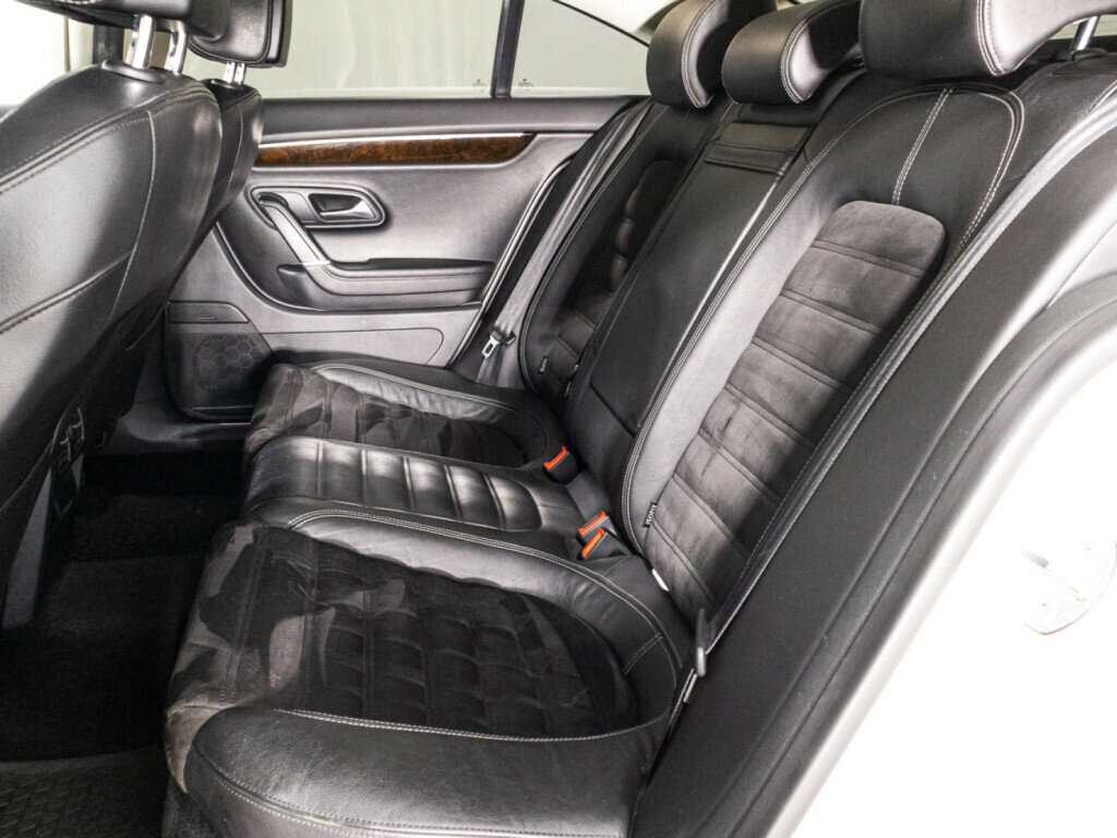 Volkswagen Passat CC с пробегом — 2014 год. Фото: #9