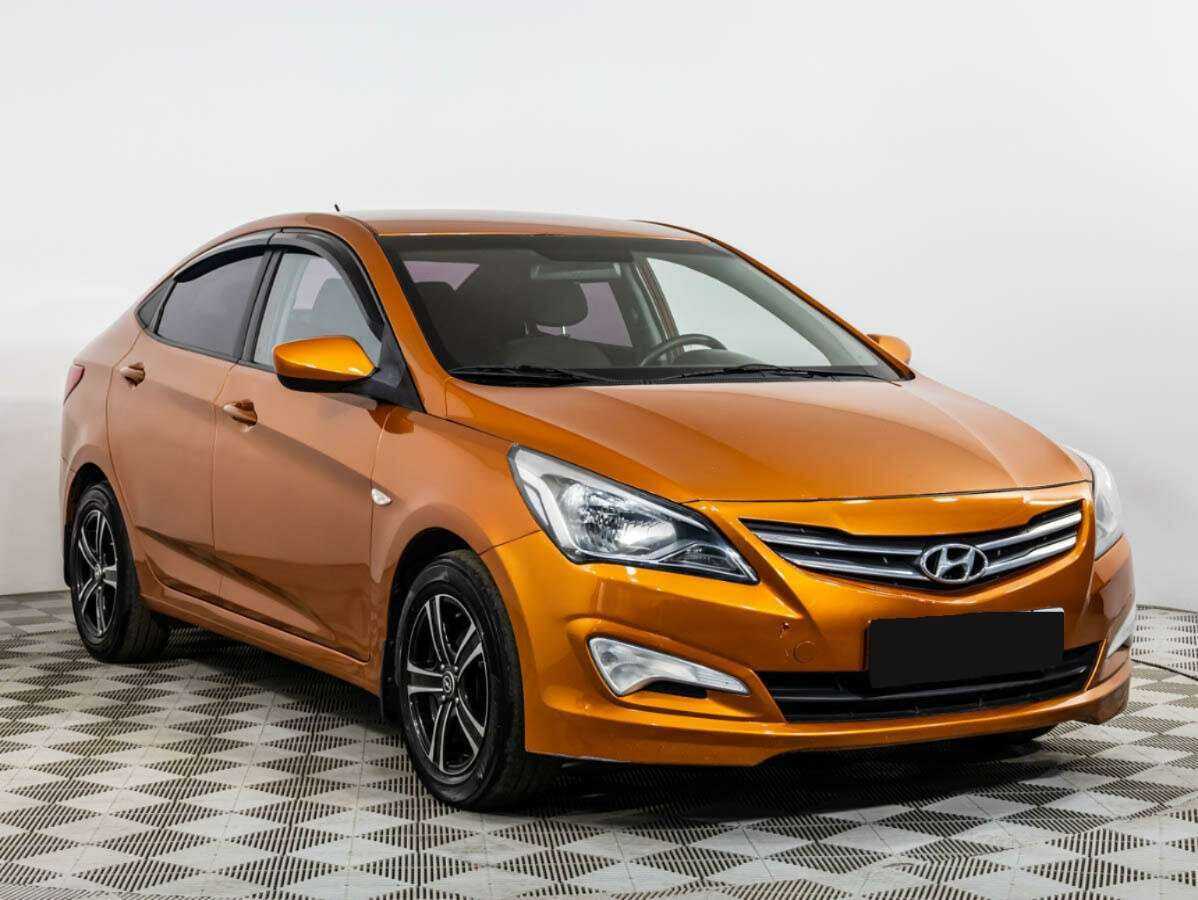 Hyundai Solaris с пробегом — 2014 год. Фото: #1